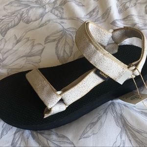 Teva Midform Sandals 8